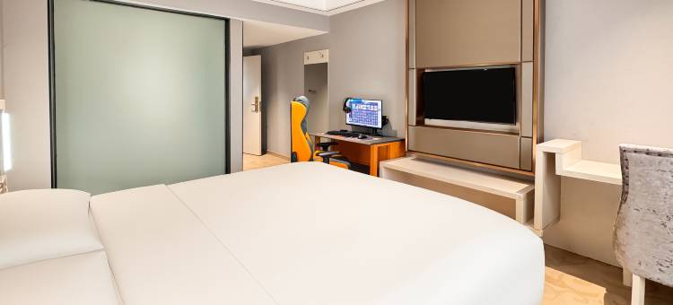 亚信电竞酒店(荆门中天街步行街店)图片