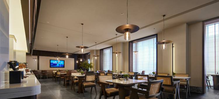 贵阳十里河滩花溪公园地铁站亚朵酒店图片