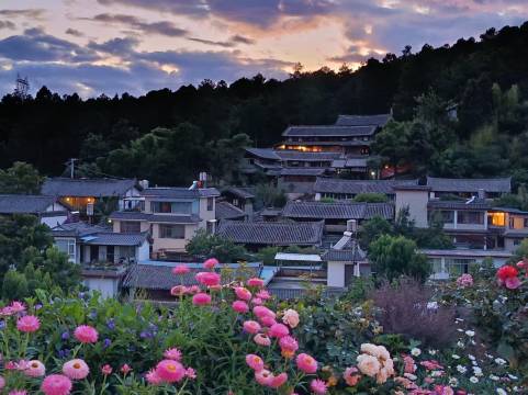 静静的小院·HYGGE360°云端霞台观景美宿(丽江古城大水车店)