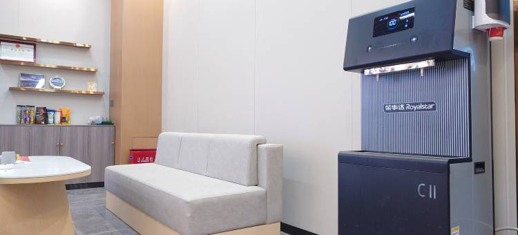 普兰万山辉酒店图片