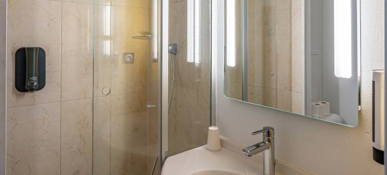 B&B 酒店波尔多梅里尼亚克维尔酒店(B&B HOTEL Bordeaux Mérignac Hôtel de Ville)图片