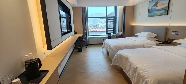保康寺坪辉煌大酒店图片
