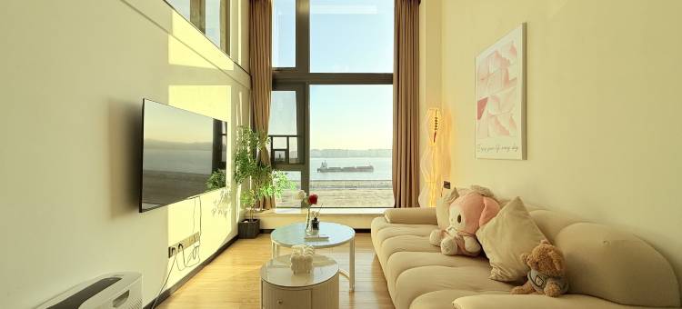 三沐居LOFT高空观景公寓(龙光世纪商务中心店)图片