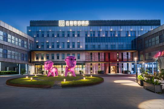 hotel overview picture