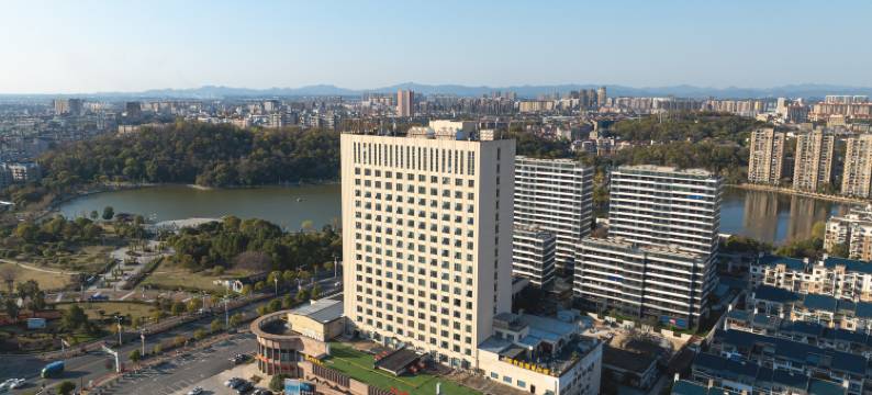 东方国际酒店(乐平市东湖公园店)图片