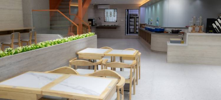 格丽酒店(赤峰站东广场店)图片