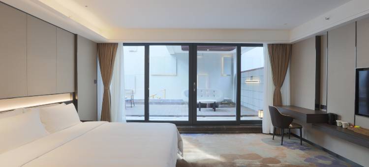 泓悦·城市酒店(中华彩灯大世界店)图片