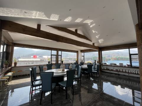 丽江玉龙牦牛圈·岭秀民宿(丽江高铁站)