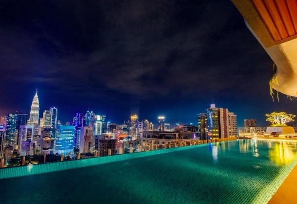 Ceylonz Suites KLCC by Mana-Mana Hotel Overview