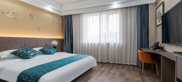 艺龙万国酒店(青岛万兴国际五金城店)图片