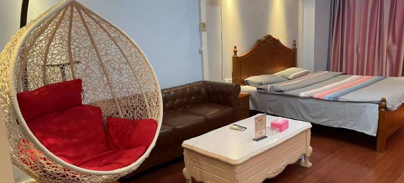 十月民宿(镜湖区万达广场店)图片