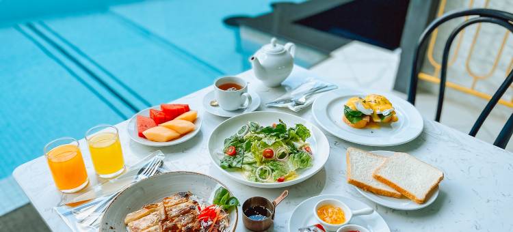 普吉老镇拉特里酒店(Ratri Hotel Phuket Old Town)图片