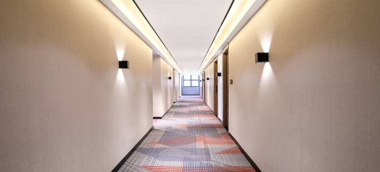 柏曼酒店(重庆南坪万达广场南坪轻轨站店)图片