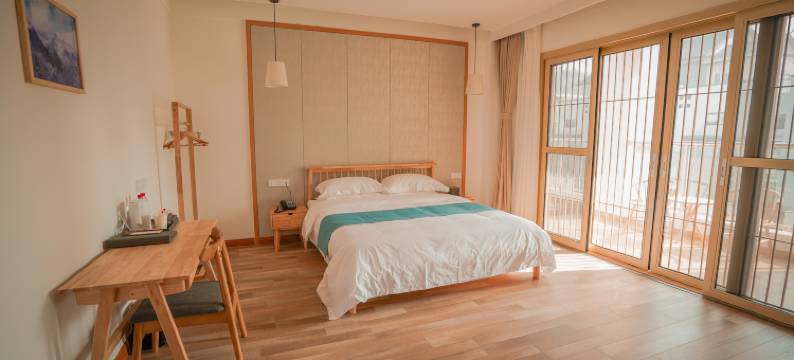 智苑石里民宿图片