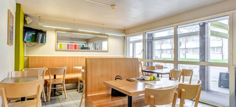 布雷斯特克加赫德克机场 B&B 酒店(B&B Hotel Brest Kergaradec Aéroport Gouesnou)图片