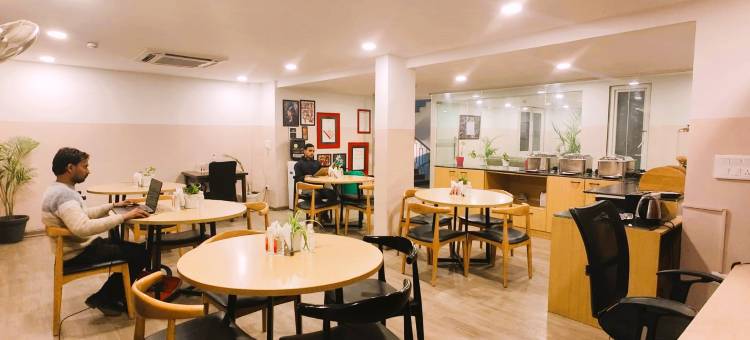 阿尔忒弥斯医院路马文斯白色酒店(Mavens White Artemis Hospital Road Sector 52 Gurgaon)图片