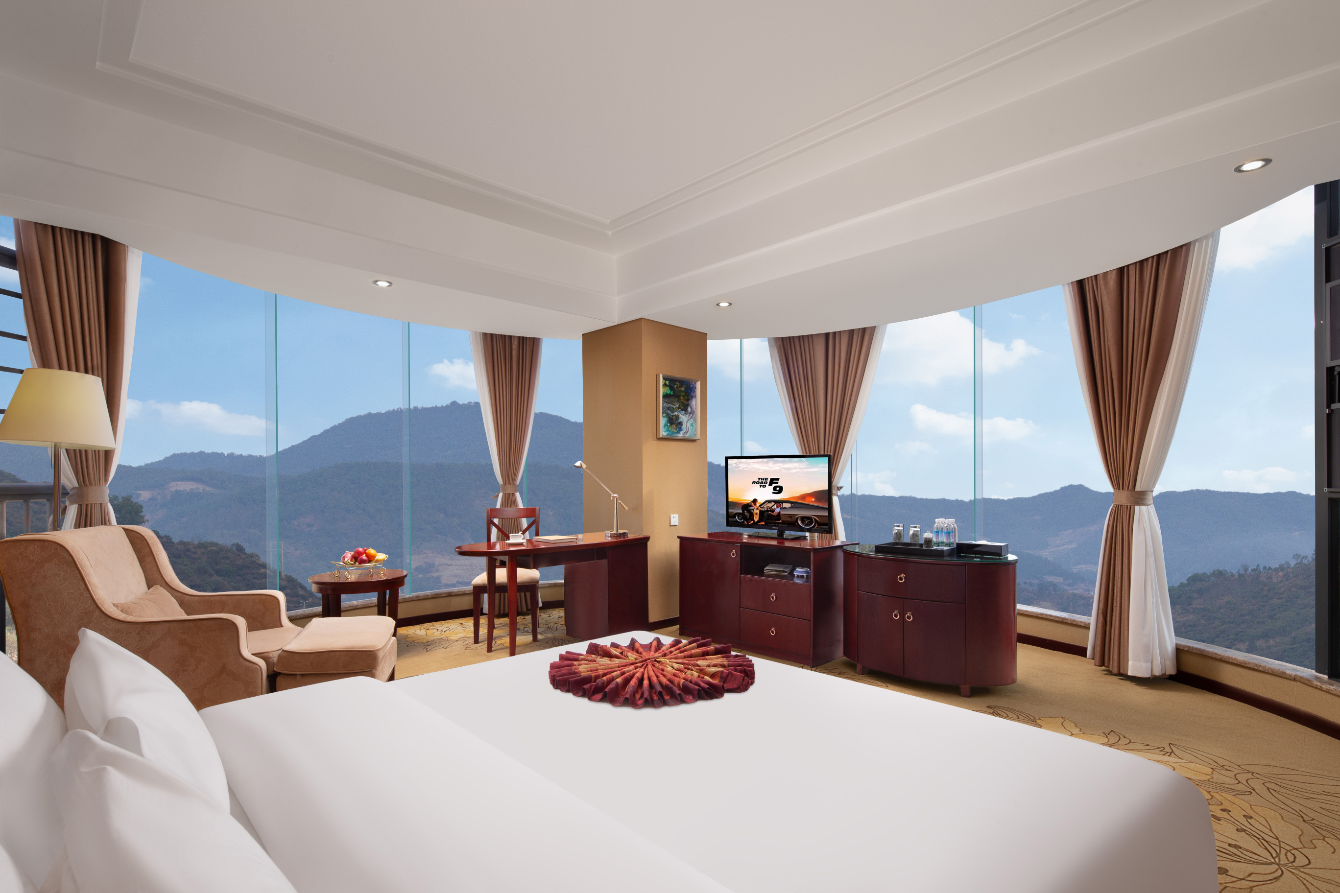 Yulongwan Hotel Over view