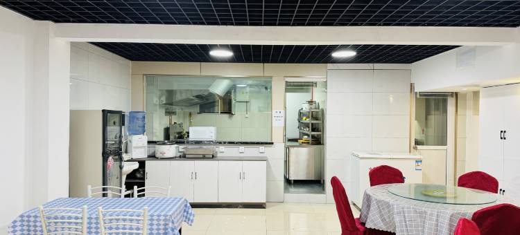 麦子园居酒店(七彩丹霞景区店)图片