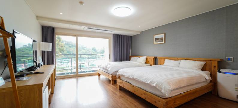 春之缘水晶酒店(Cheonjiyeon Crystal Hotel)图片