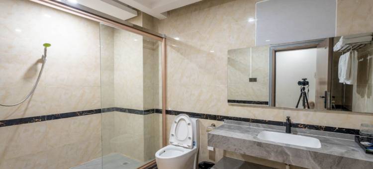 湛江湖光岩酒店(湖光岩景区西门店)图片