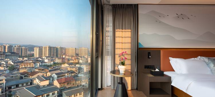 聚湘源·Family极简轻奢全屋智能山景民宿(天门山索道店)图片