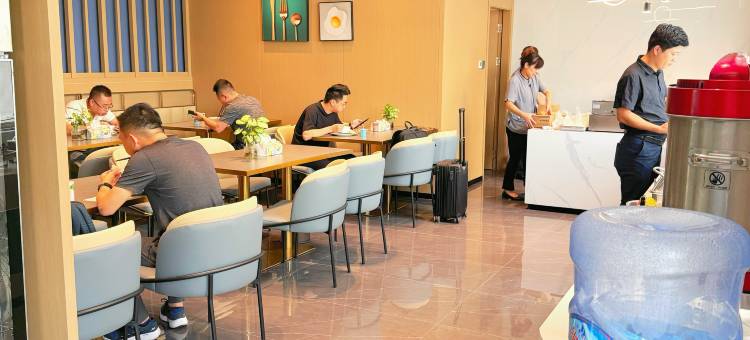 欧斯卡国际酒店(东莞黄江梅塘地铁站店)图片