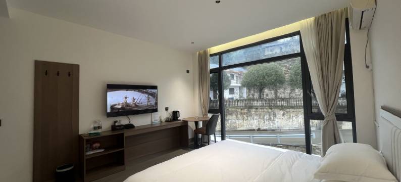 客中初夏民宿图片