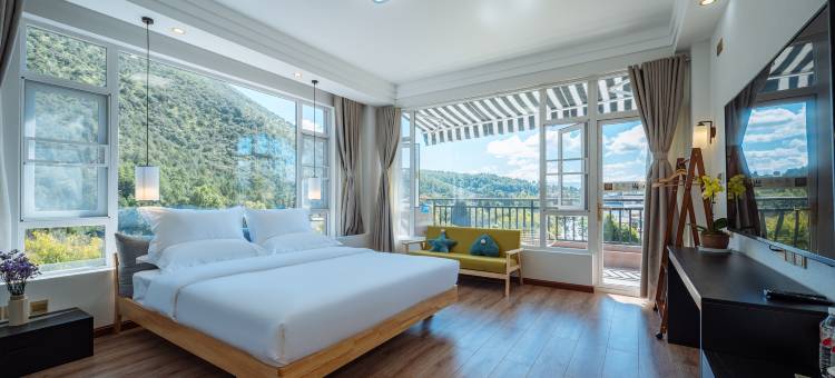 云间丨玉泉映雪Verdant Inn·墨潭观景度假民宿(丽江古城店)图片