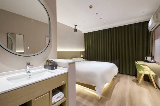 入阁三秋自助酒店(万达广场店)