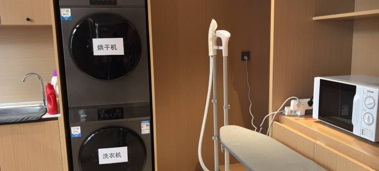 黄石维多丽亚酒店(钟楼步行街店)图片
