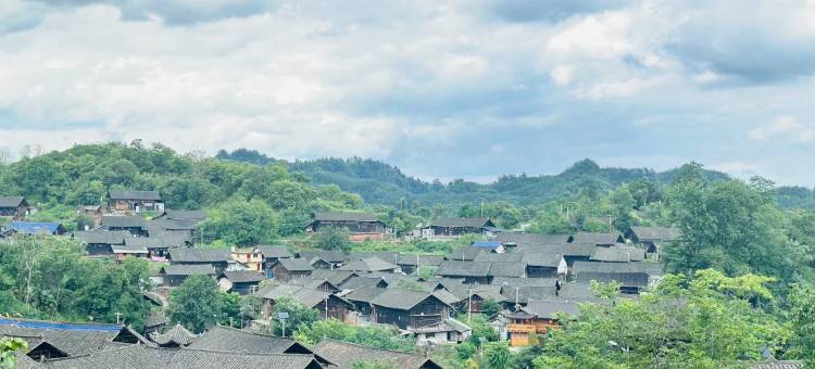 领航壹号·团建轰趴部落·静谧美宿 (古丈汽车总站店)图片