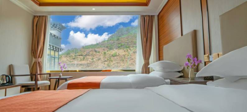 鑫豪大酒店(稻城亚丁景区店)图片