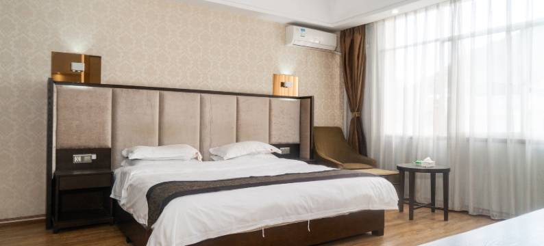 澜沧祥云大酒店(拉祜广场民族街店)图片