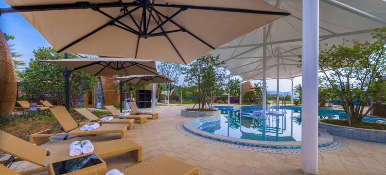 韶关龙泰翁山源温泉城图片