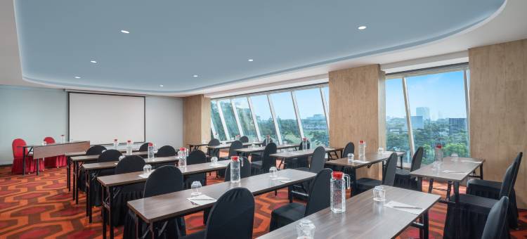 宜必思加丁塞尔彭酒店(Ibis Gading Serpong)图片