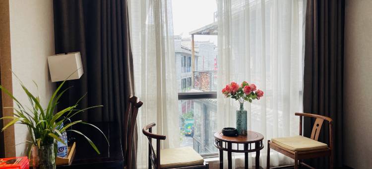 迎晖阁精品客栈(凤凰古城景区虹桥店)图片