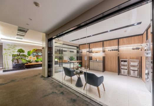 Home Inn Selected (MixC Shuangqiaozi Branch) Hotel Overview