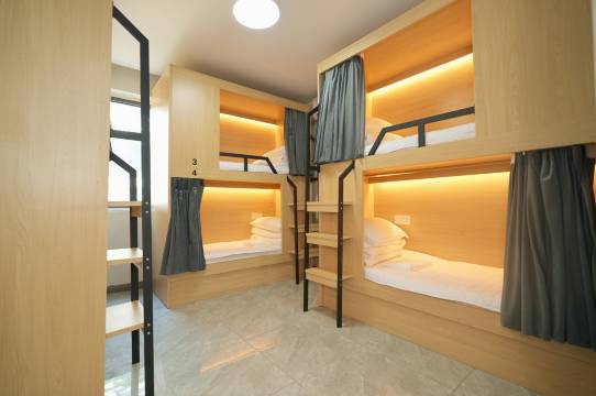 登巴客栈(西湖黄龙体育中心店)