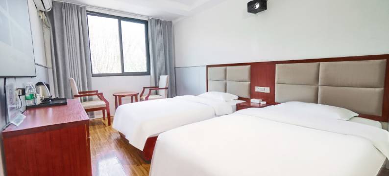 乾金.澜悦酒店(高铁站图腾广场店)图片