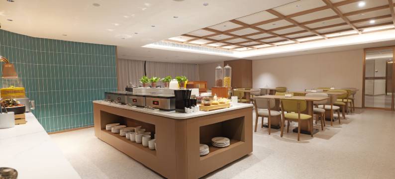 旅见酒店(南京新街口地铁站德基广场店)图片