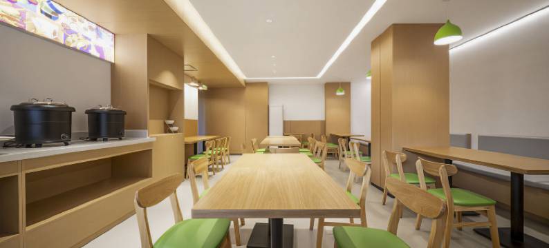 格丽酒店(贺州灵峰广场缤纷环球城店)图片