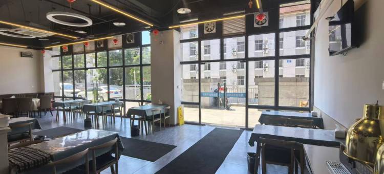 康福瑞酒店(重庆龙湖时代天街歇台子地铁站店)图片