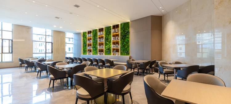 麗枫酒店(合作香巴拉文化广场店)图片