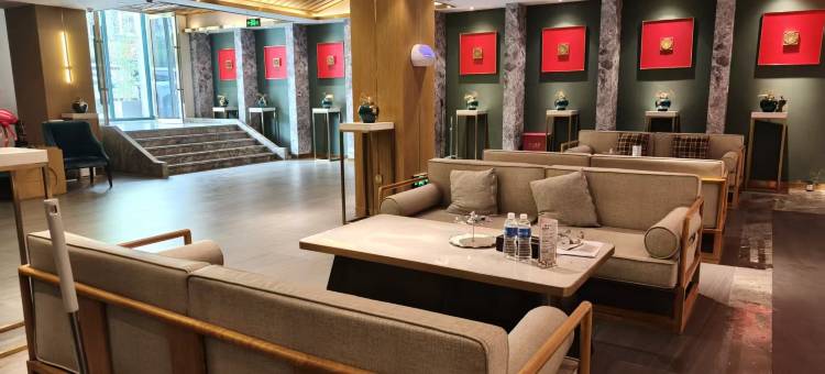 春天里复古酒店(长春动植物公园桂林路店)图片