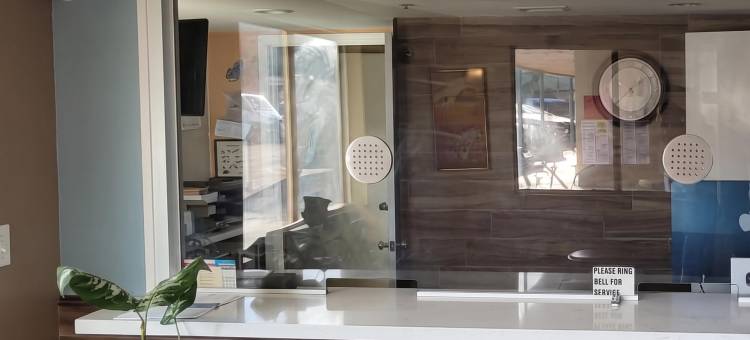 德尔普拉亚奥克斯纳德和卡马里奥旅馆(Del Playa Inn Oxnard Near Camarillo)图片