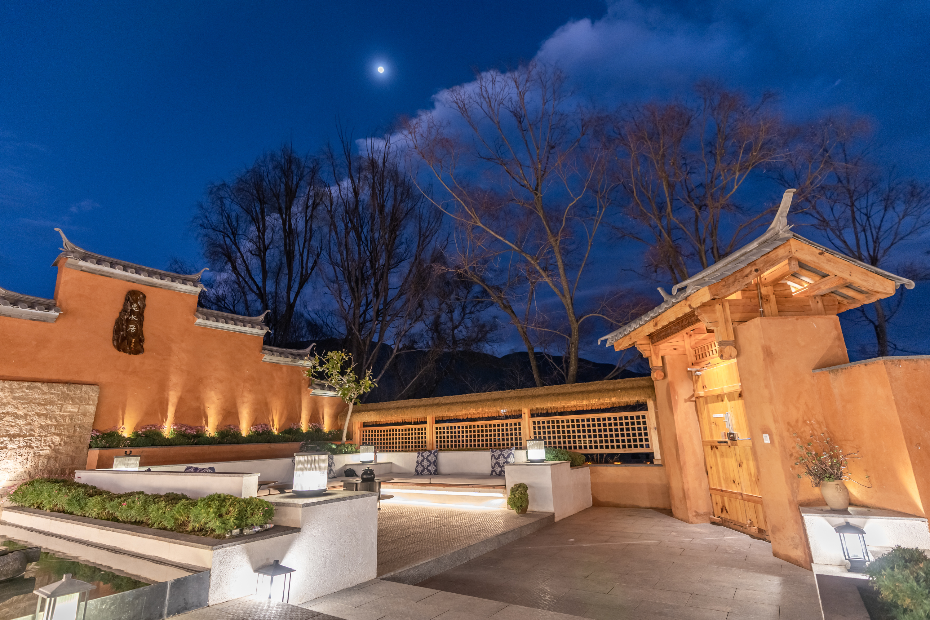 Shaxi Yujin bridge homestay Over view