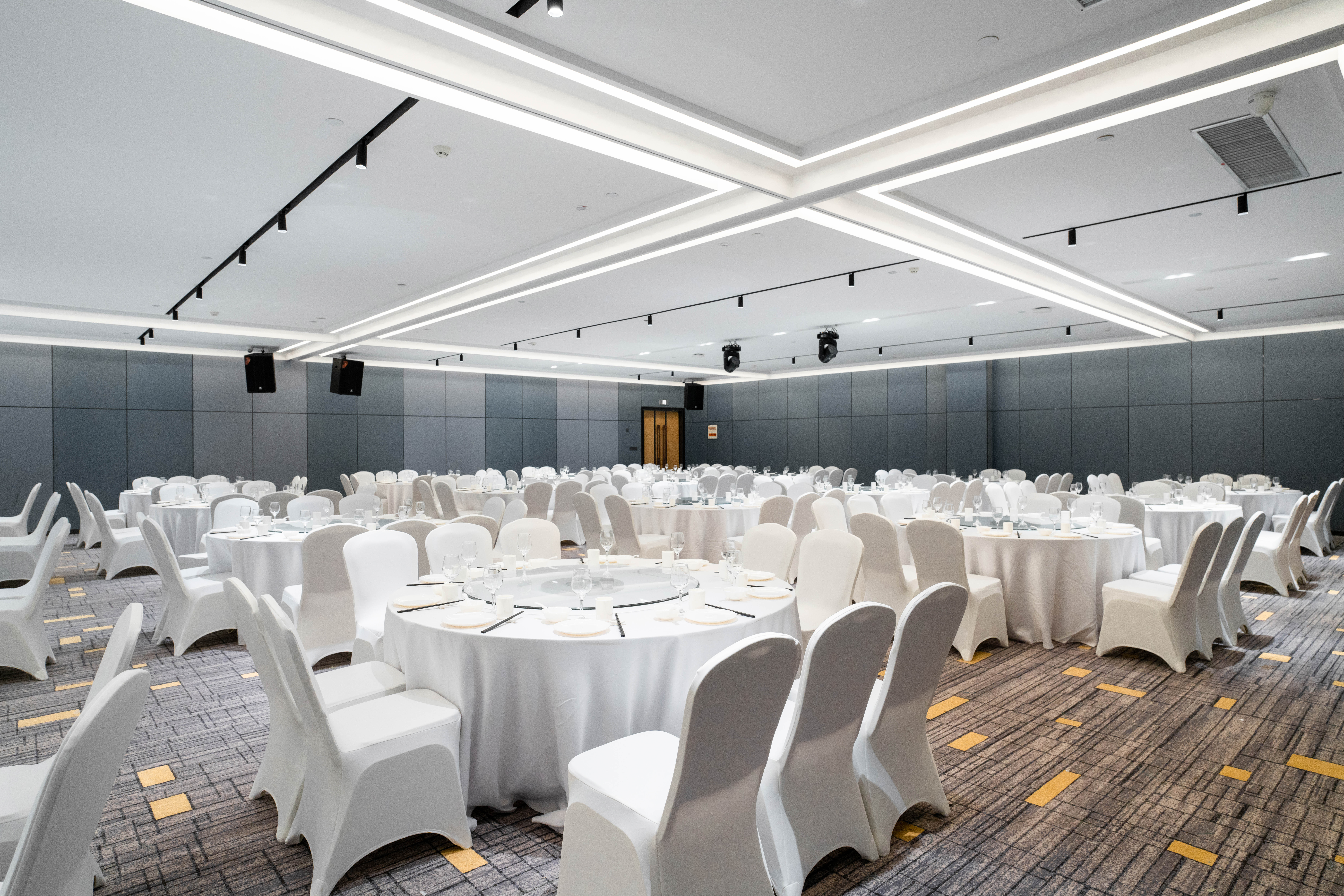 Maison New Century Hotel Lu'anOver view