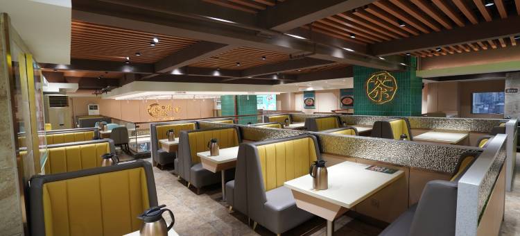 IN轻奢酒店(华侨城亨信大厦店)图片