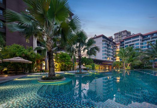 Wanda YI, Suite XishuangbannaHotel Overview