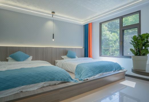 Qingchunfeng Homestay Hotel Overview